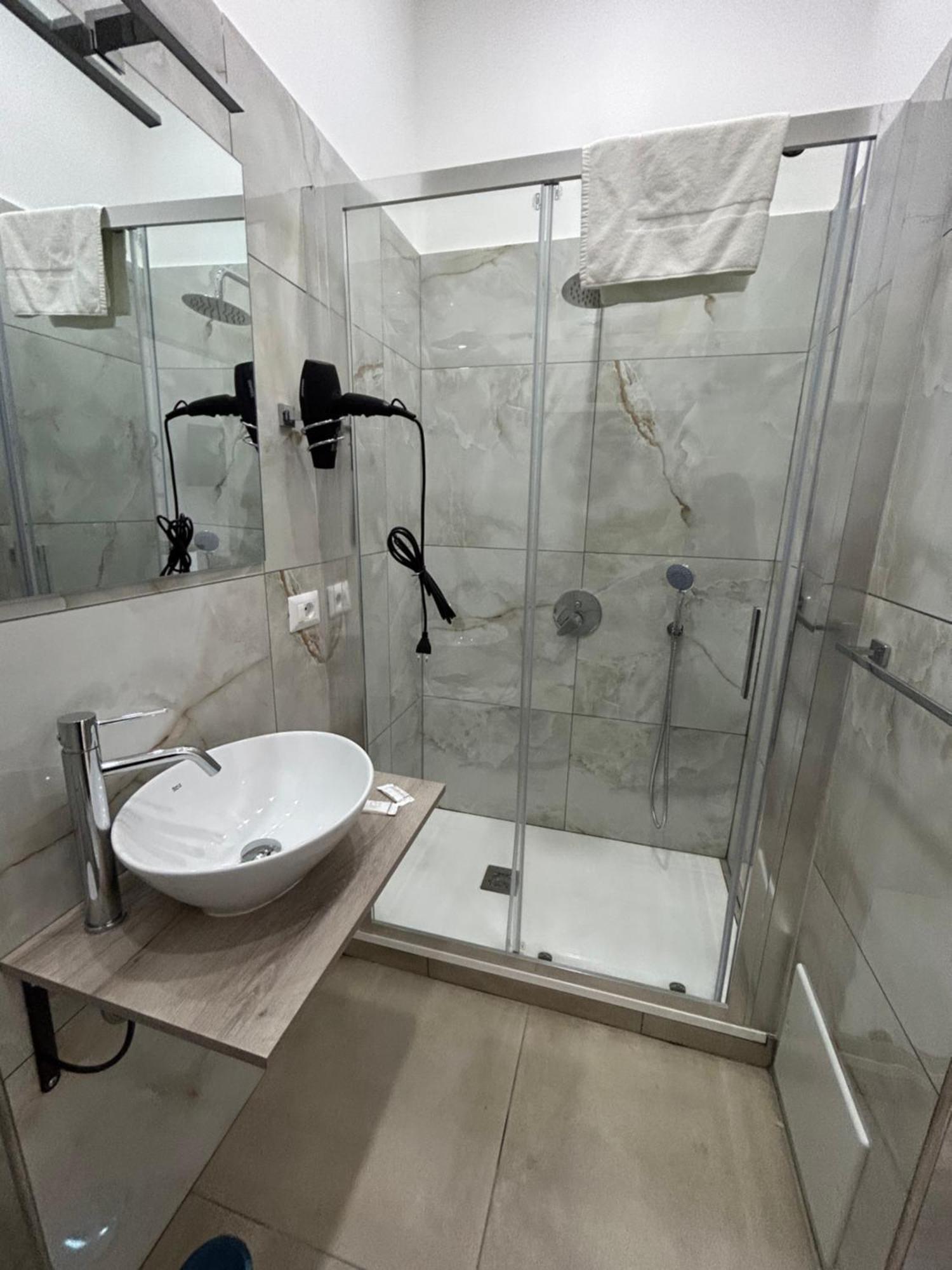 Enjoy Rooms เนเปิลส์ ภายนอก รูปภาพ