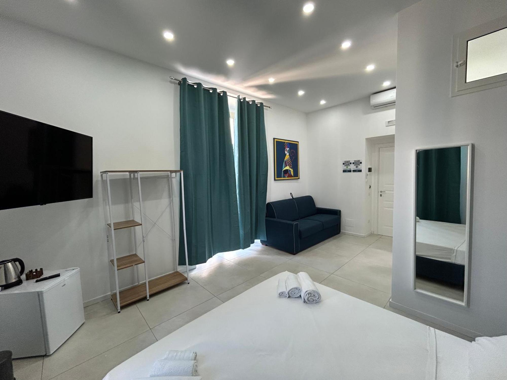Enjoy Rooms เนเปิลส์ ภายนอก รูปภาพ